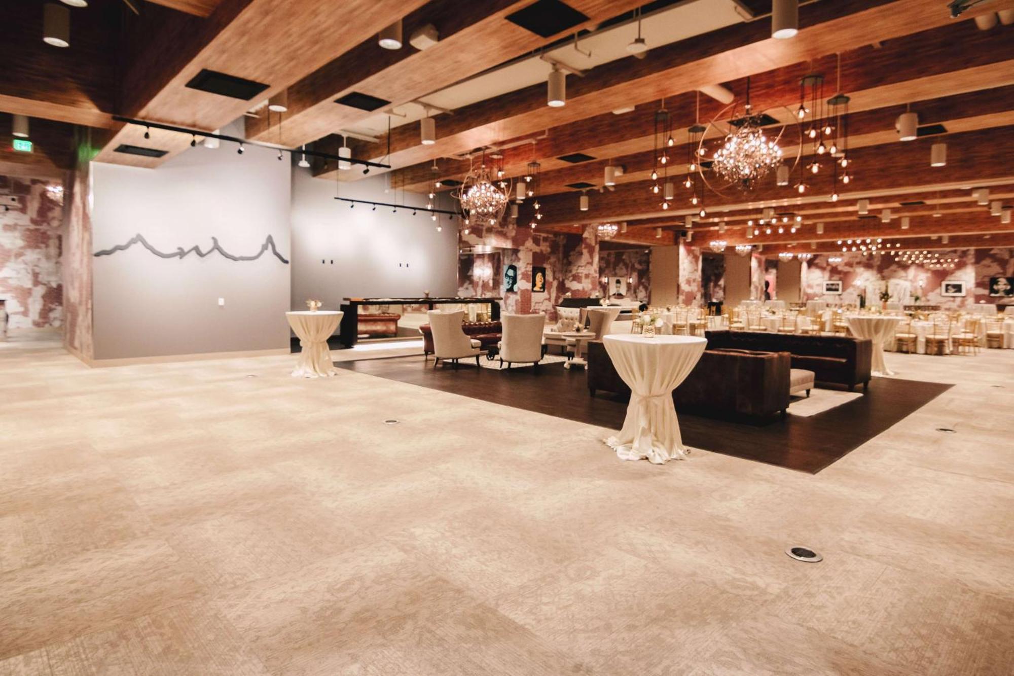 Whitney Peak Hotel Reno, Tapestry Collection By Hilton מראה חיצוני תמונה
